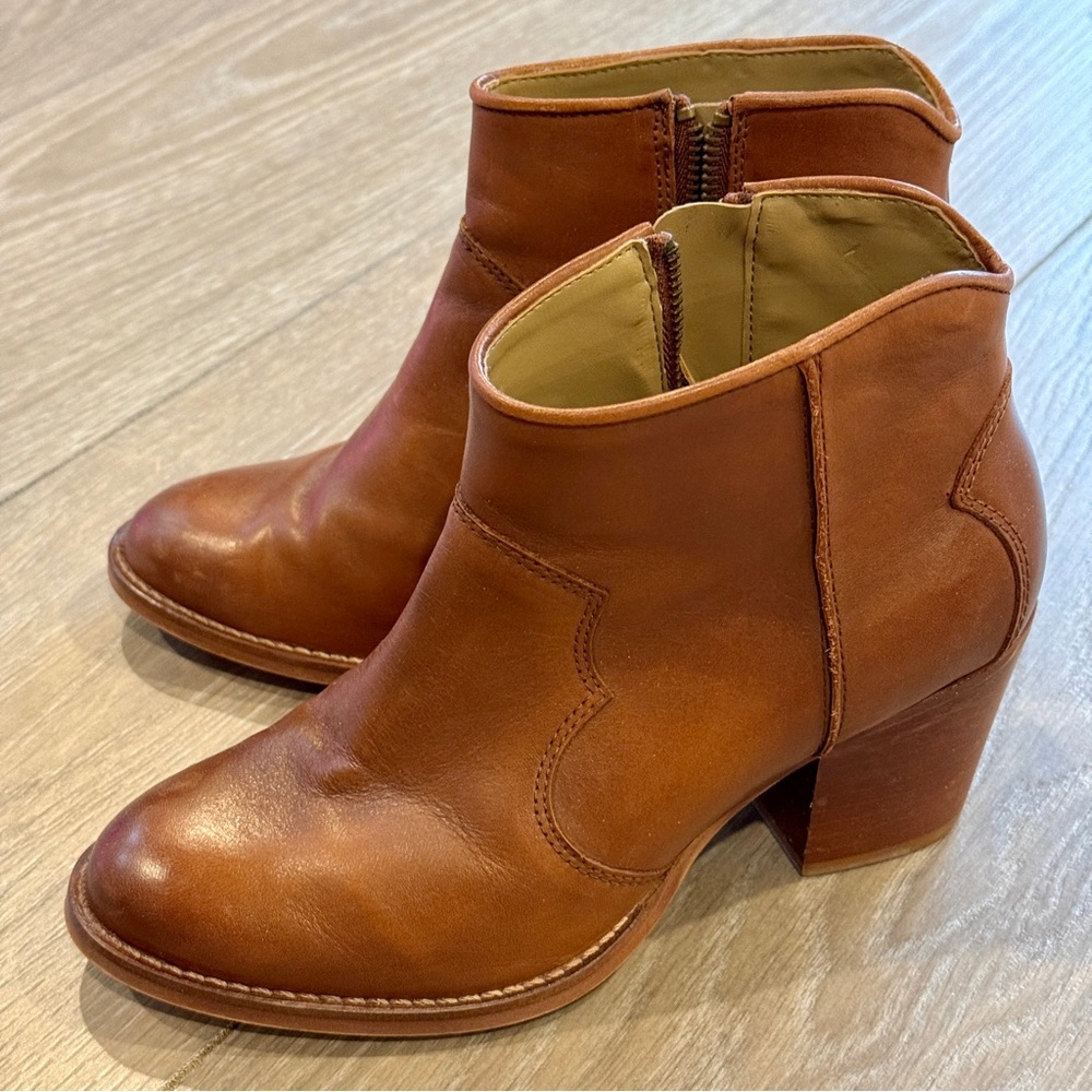 Aldo Brown Faux Leather Boot Size 6